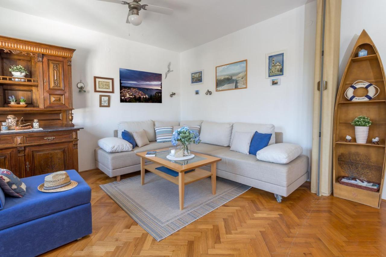 So Hvar So Good! Spacious With Terrace Хвар Екстер'єр фото