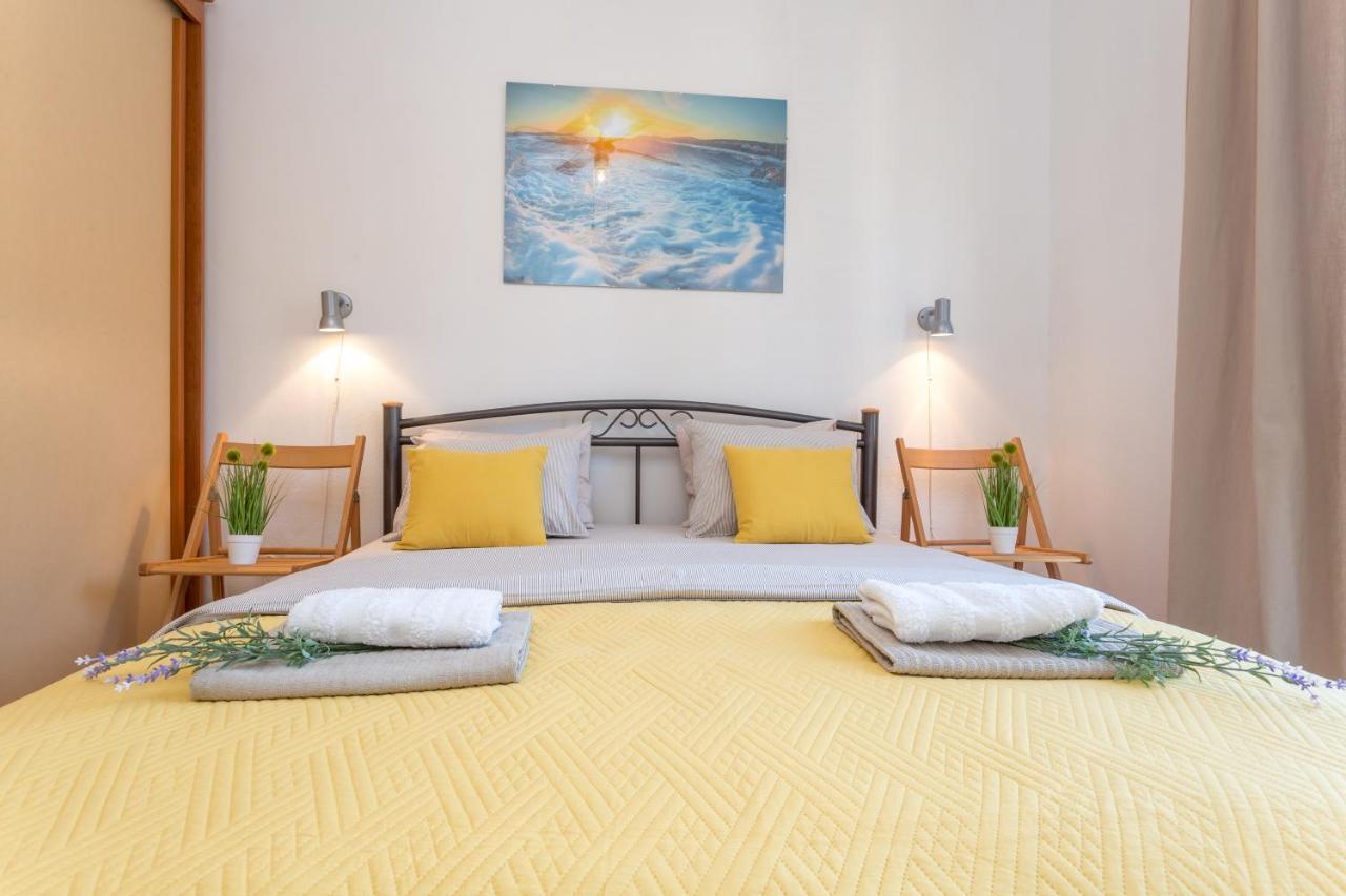 So Hvar So Good! Spacious With Terrace Хвар Екстер'єр фото